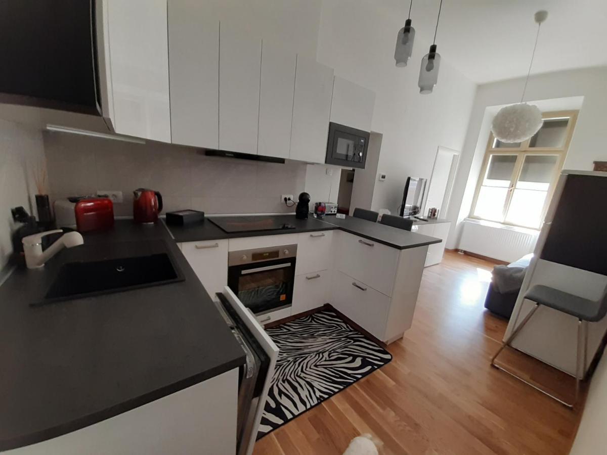 Apartment With A View - Center
